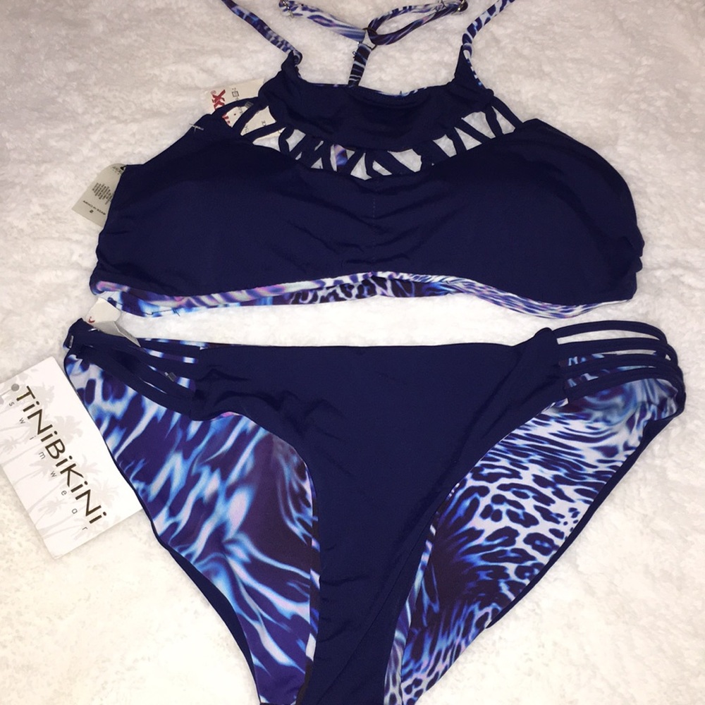 🌸TiniBikini Blue Patterned Set